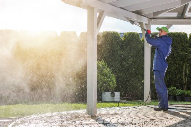 Best Pool Deck Cleaning  in Fairmead, CA